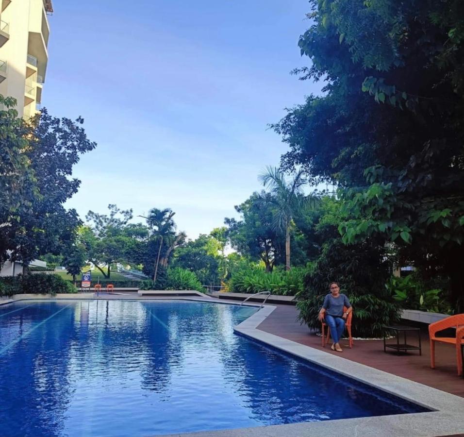 Tambuli Seaside Living Staycation Lapu-Lapu City Exterior photo